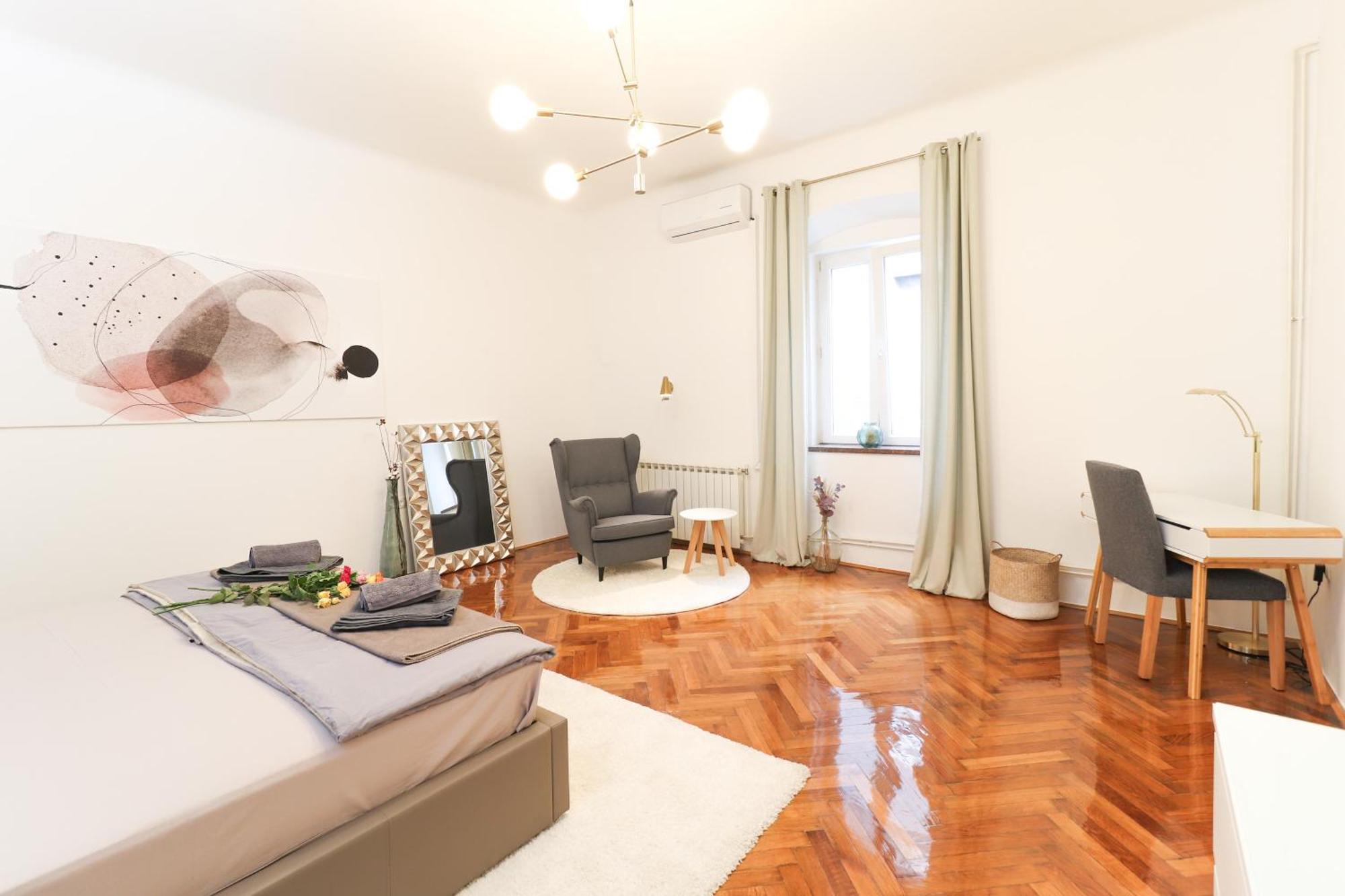 Apartament Luxury Center *