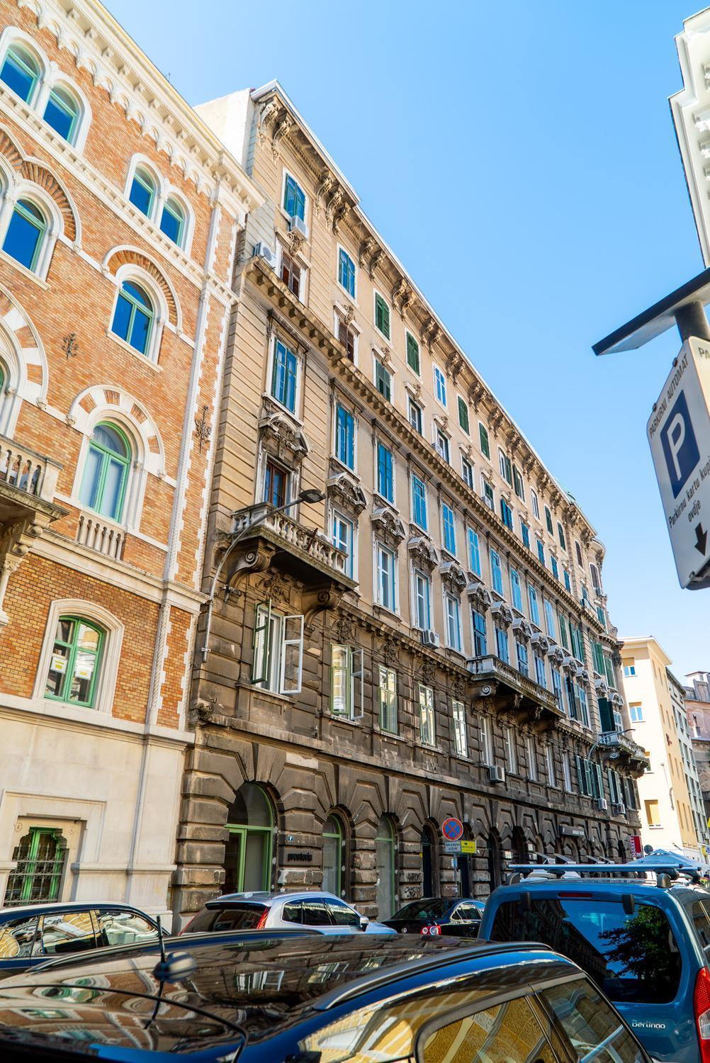 Luxury Center Apartament
