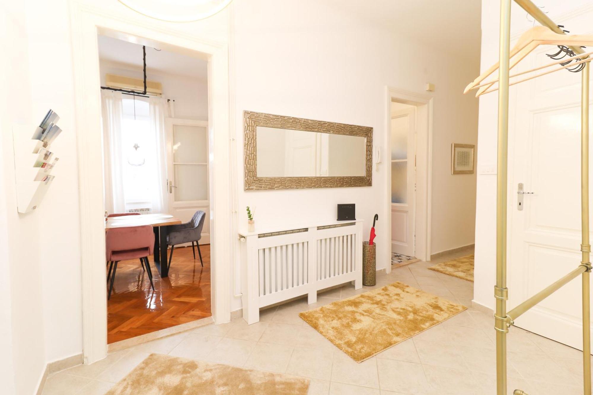 Luxury Center Apartament